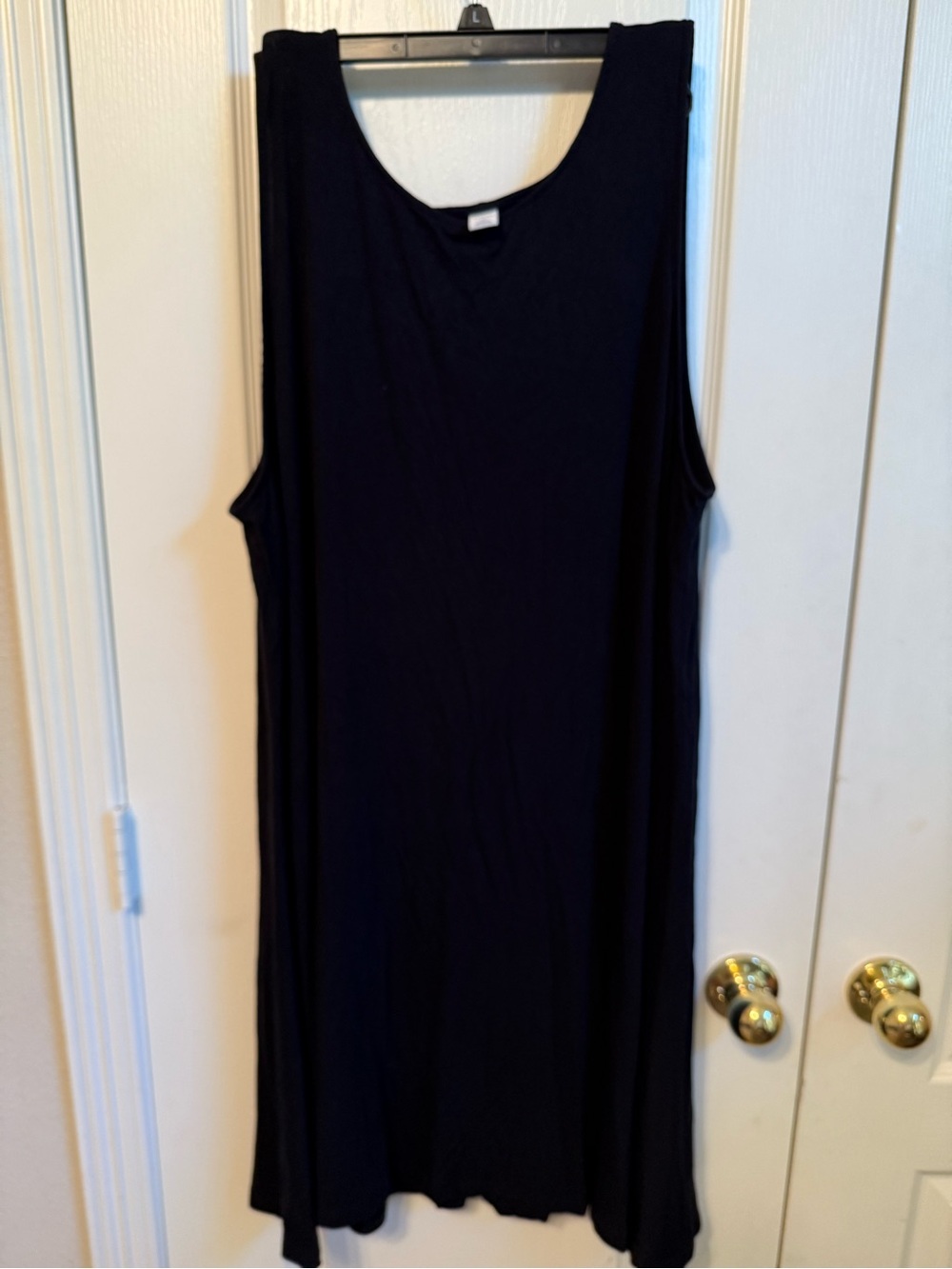 Old Navy Black Scoop Neck Sleeveless Maxi Dress